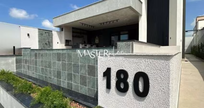 Casa em condomínio fechado com 4 quartos à venda na Augusto de Carvalho, 101234, Parque Ipiranga, Resende