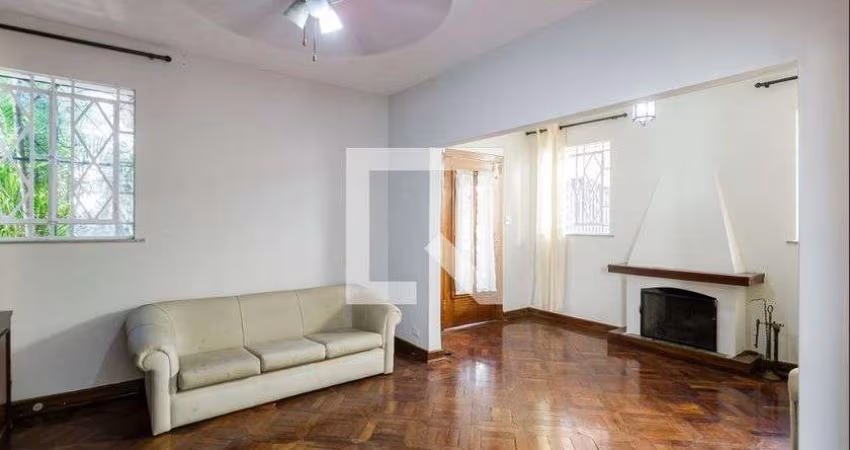 Casa à Venda - Moema, 5 Quartos,  300 m2