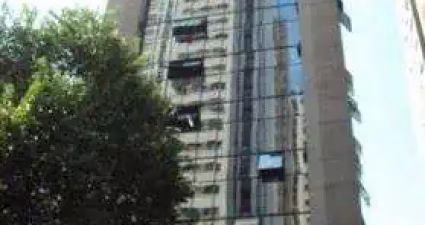 Sala comercial á venda em Moema com  45m² com 1 vaga em Moema