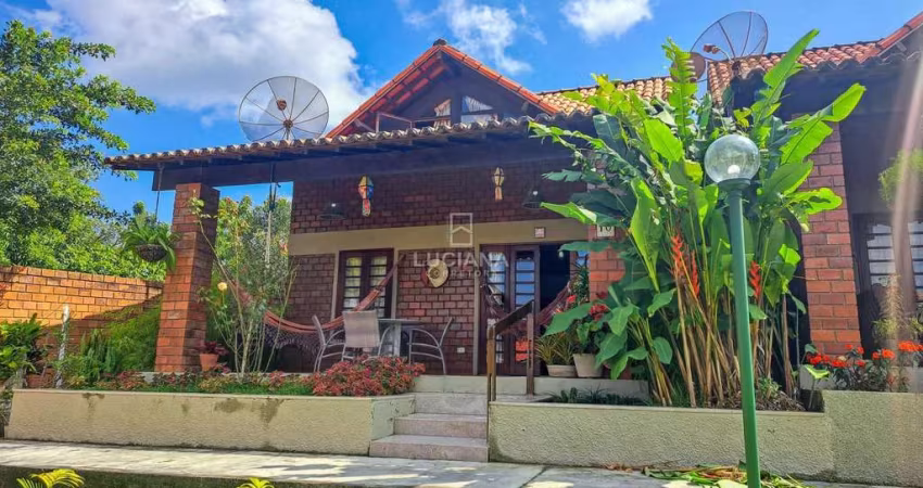 Casa com quatro quartos em condomínio em Gravatá-PE