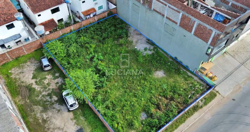 São 2 terrenos R$ 240.000 cada um deles, Próximo ao Centro