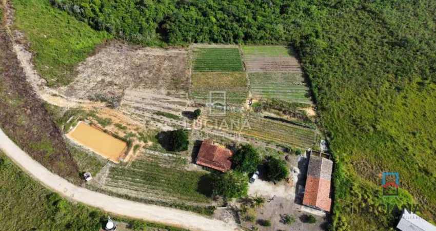 Propriedade com 5.5 hectares em Gravatá