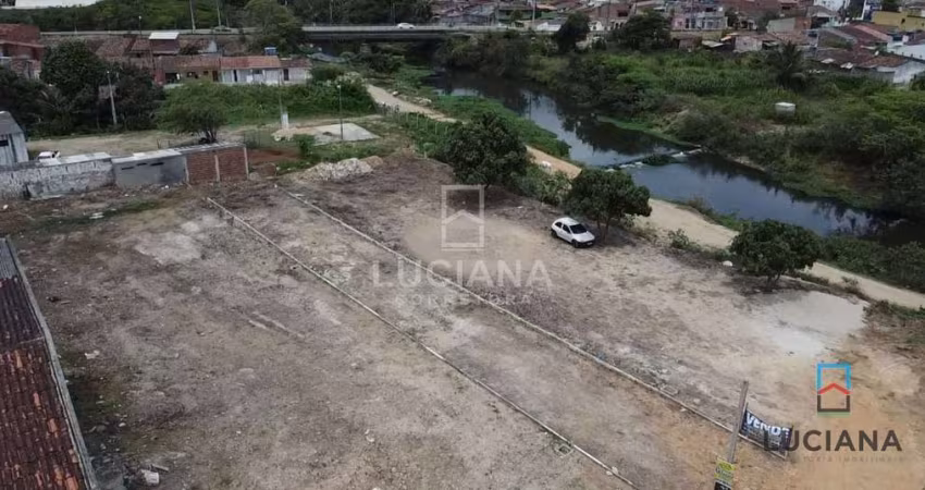 Terreno muito bem localizado à venda