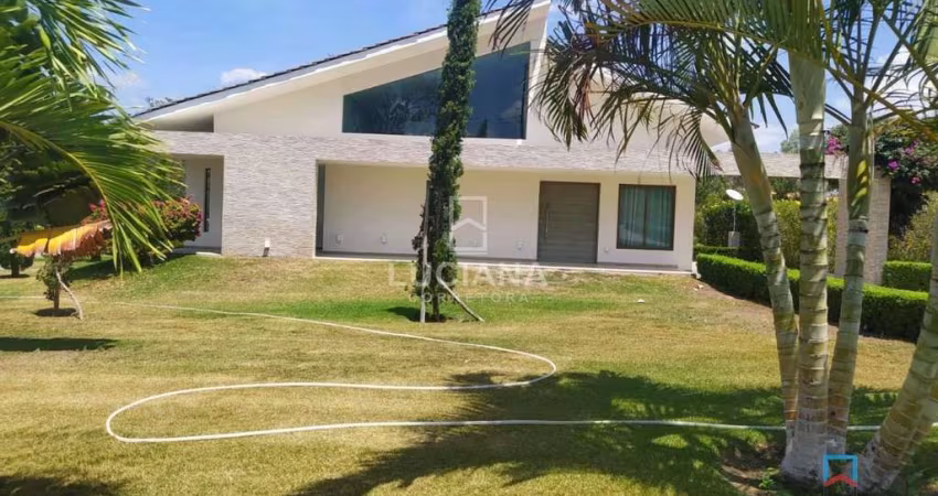 Belíssima Casa em Condomínio - DE R$ 2.500.000 POR R$2.200.000,00
