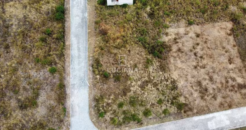 De esquina! Lote de 546 m² em condomínio fechado - Bezerros/PE!