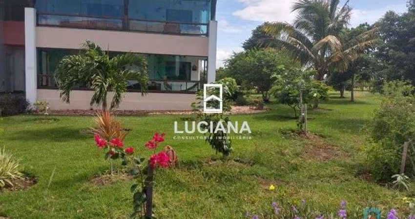 Flat térreo no Hotel Canárius com 3 suítes