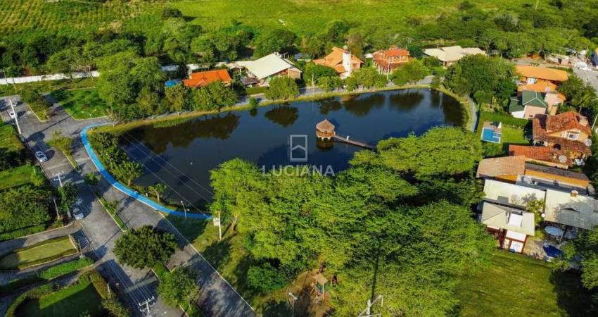 VISTA PARA O LAGO! Lote no Condomínio Chateau Paraíso de R$250.000 por R$170.000