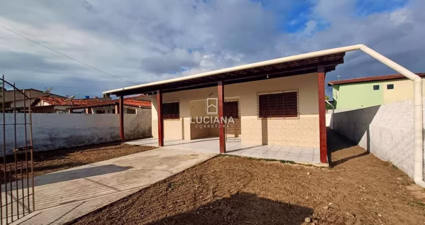Confira! Casa fora de condomínio com bastante espaço - Gravatá/PE