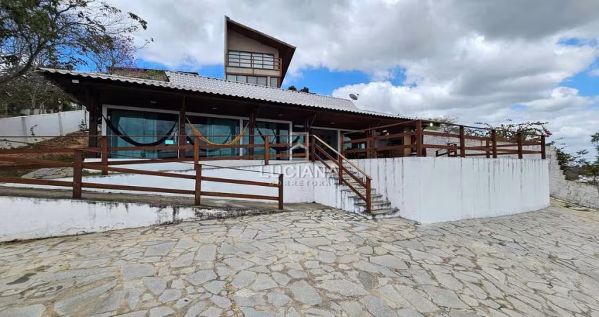 Vista Incrível! Casa com 3 Suítes em Condomínio Country - Gravatá/PE
