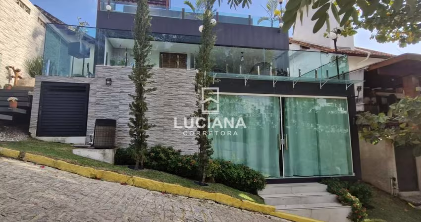 DESLUMBRANTE CASA EM ALTO PADRÃO