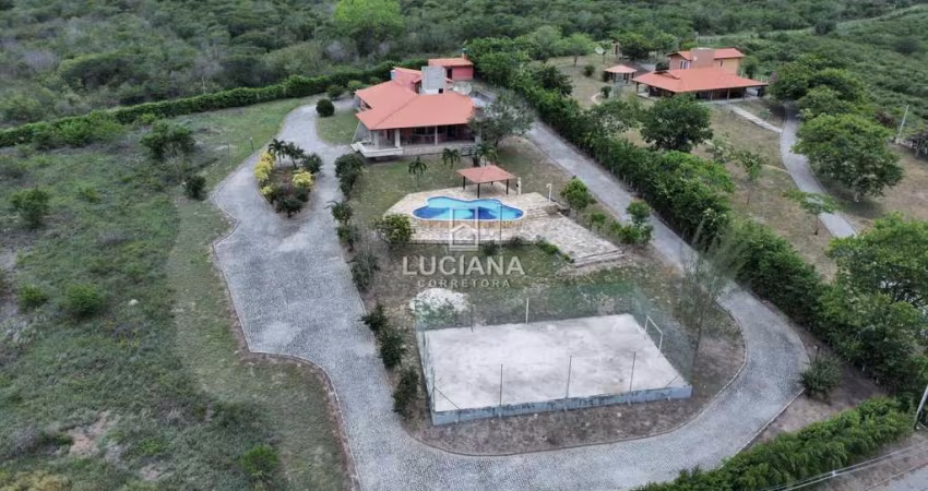Exclusivo! Casa com 5 Suítes em Condomínio - Privacidade e Conforto