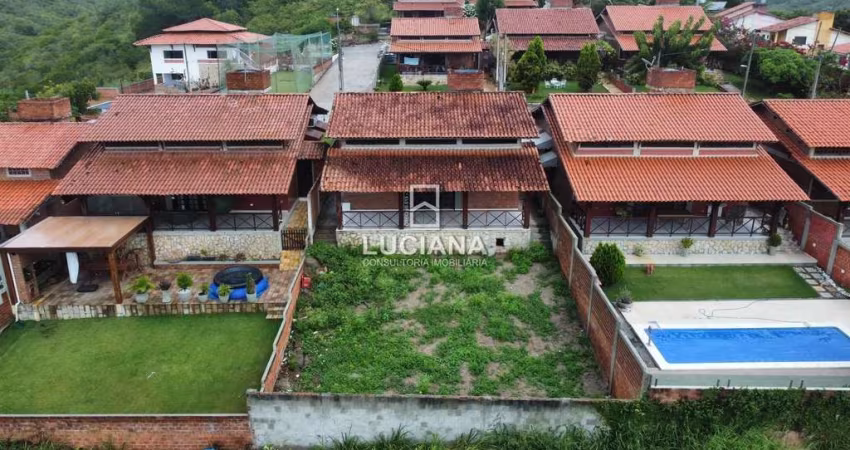 Oportunidade! De 450 mil por 420 mil - Casa em Condomínio em Gravatá/PE