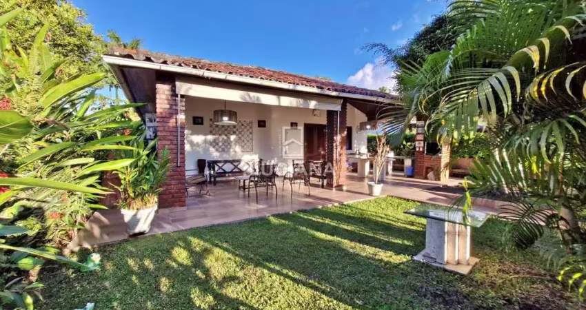 Oportunidade! casa com 4 quartos em condomínio pertinho da br-232 em gravatá/pe