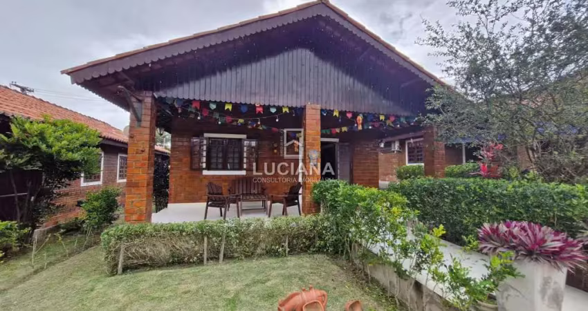 Aconchego! casa com 3 quartos em condomínio na cidade de gravatá/pe