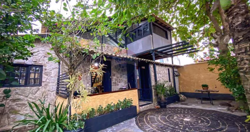 Pequeno condomínio familiar a venda: casas independentes na orla de unamar/cabo frio - 700m2, apenas r$ 600 mil