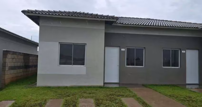 Alugo Casa nova 2/4 sendo 1 suíte Condomínio Origem do Sol