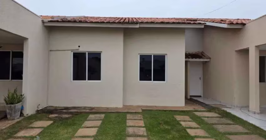 Casa 2/4 Condomínio Esmeralda na Avenida Mário Andreazza em Várzea Grande