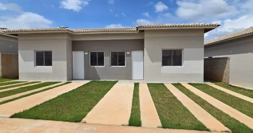 Alugo casa 3 quartos sendo 1 suíte condomínio origem do sol em várzea grande.