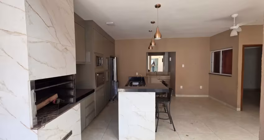 Excelente casa com 4 quartos 2 suítes condomínio vila nova em várzea grande
