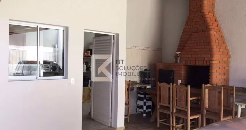 Casa à venda, 3 quartos sendo 1 suíte, Área gourmet com churrasqueira, 6 vaga cobertas, Bairro Jard
