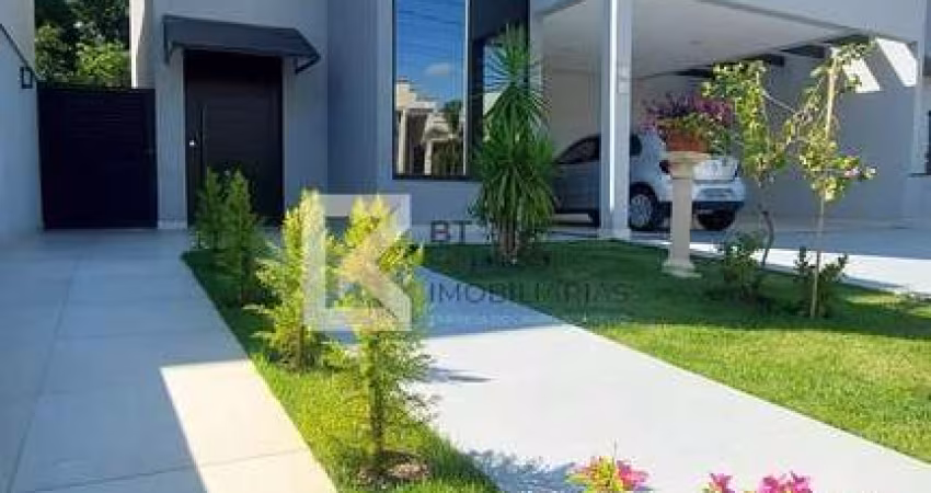 Sobrado à venda, 3 Suítes, 4 Vagas de Garagem, Infraestrutura de ar condicionado, Jardim,  Condomín