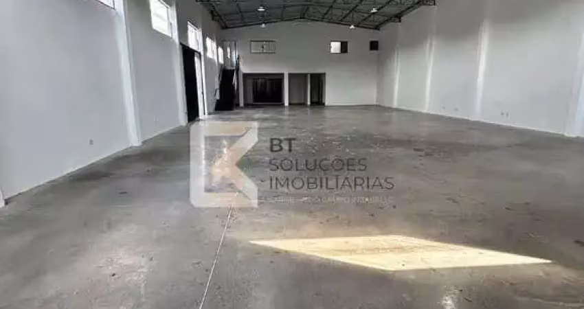 Galpão para locação, 3 salas privativas, recepção, piso para grandes caminhões, distrito industrial