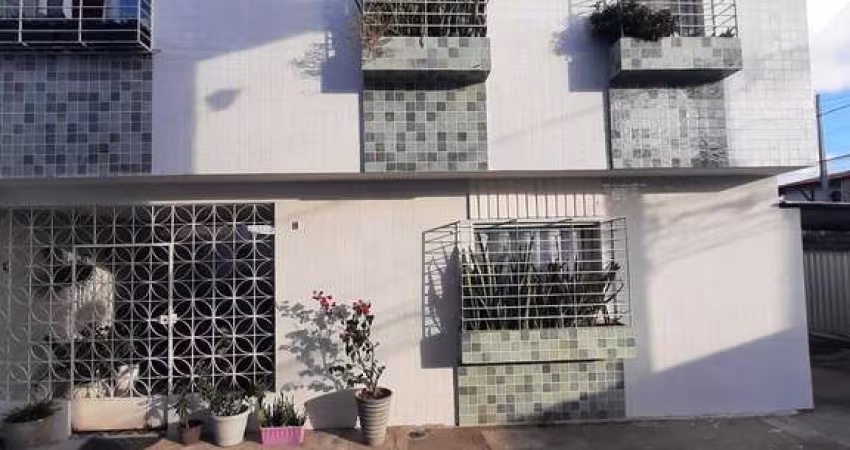 Casa Duplex em Condomínio