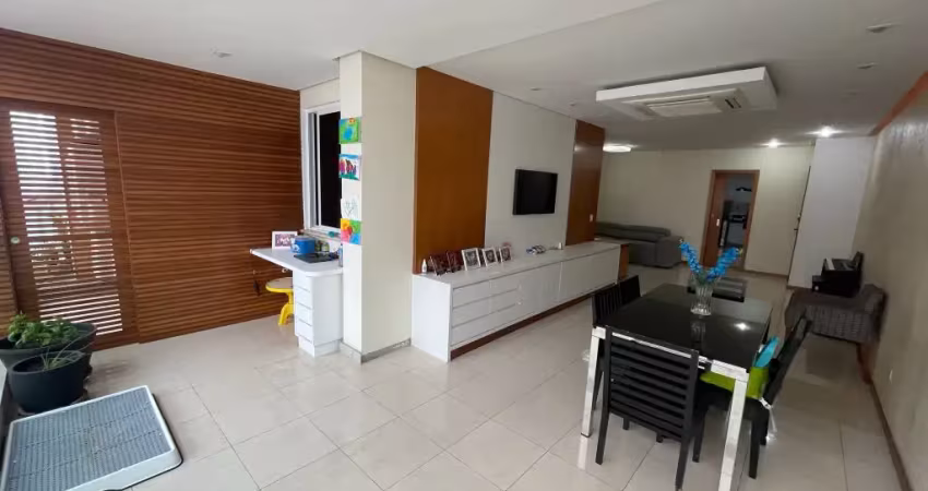 Apartamento - 4 quartos, 2 suítes - Itapuã - Vila Velha/ES