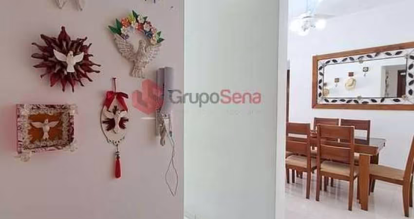Apto à venda com varanda gourmet na Praia do Itaguá em Ubatuba