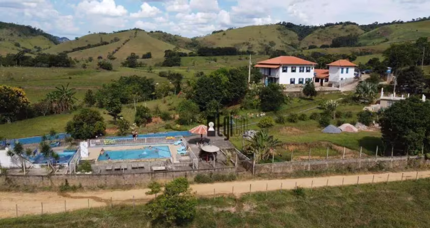 Chácara com 9 dormitórios à venda, 10000 m² por R$ 1.400.000,00 - Centro - Machado/MG
