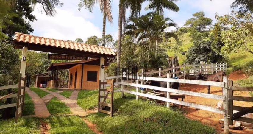 Sítio com 3 dormitórios à venda, 144000 m² por R$ 699.000,00 - Centro - Pedro Teixeira/MG