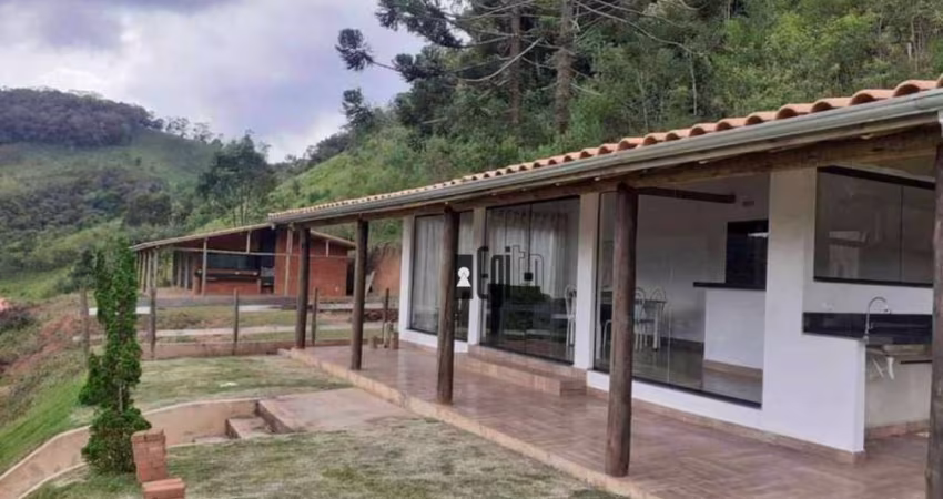 Casa com 2 dormitórios à venda, 130 m² por R$ 450.000,00 - Conceição de Ibitipoca - Lima Duarte/MG