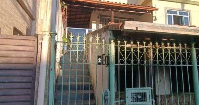 Casa com 3 dormitórios à venda por R$ 299.990,00 - Santo Antônio - Juiz de Fora/MG