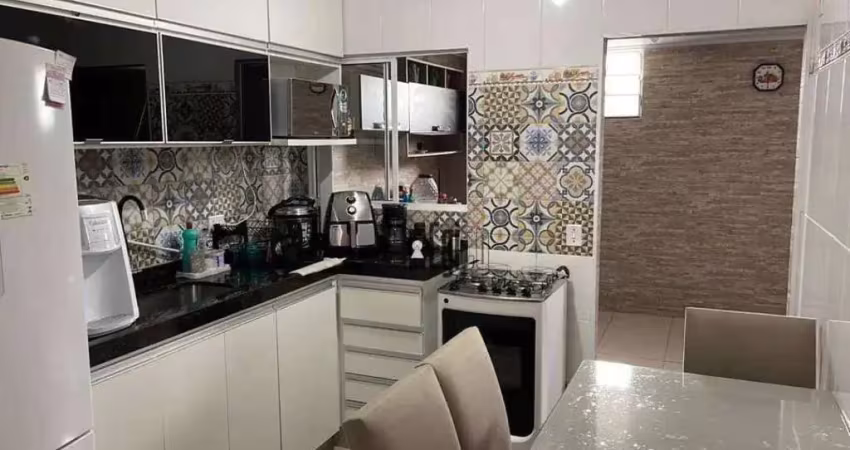 Casa com 2 dormitórios à venda, 61 m² por R$ 250.000,00 - Borboleta - Juiz de Fora/MG