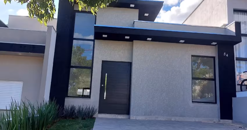Casa térrea nova, com piscina, condomínio Villagio Ipanema 1