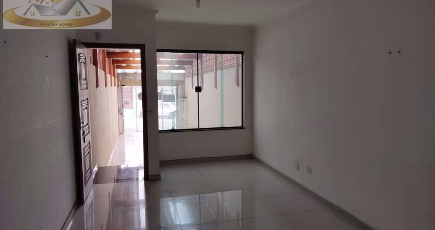 Sobrado a venda na Vila Alpina, 3 Quartos, 1 suíte e 2 vagas.