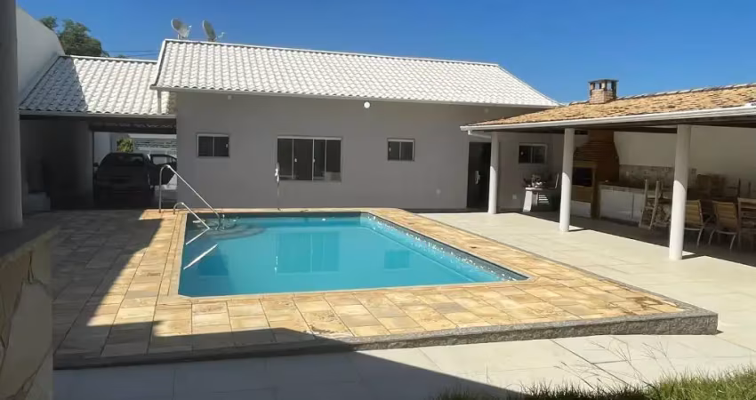 CASA LINDA EM PORTO DA ROÇA SAQUAREMA