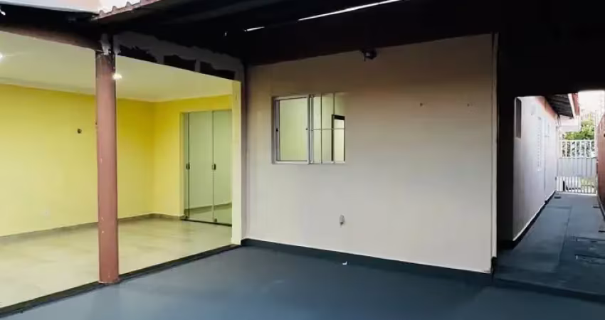 Alugo casa em condomínio fechado- Cond Rio Coxipo