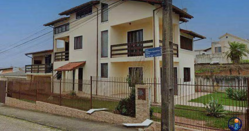 Vendo Casa de 4 Quartos no Jardim Atlântico - Florianópolis