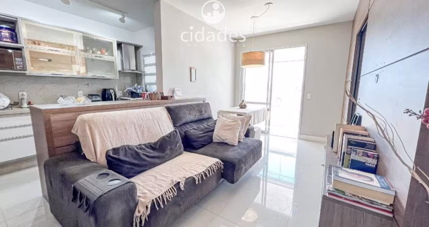 Apartamento semimobiliado à venda de 2 quartos (suíte) com garagem coberta no bairro Floresta, São José
