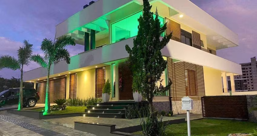 Casa com 3 suítes, piscina e 722 m² de terreno - Pedra Branca, Palhoça/SC