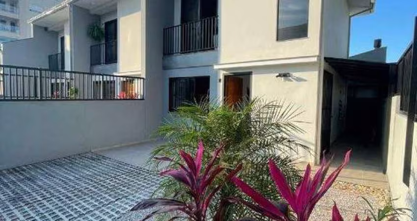 Casa para venda de 2 dormitórios semimobiliado em Areias, São José, Grande Florianópolis