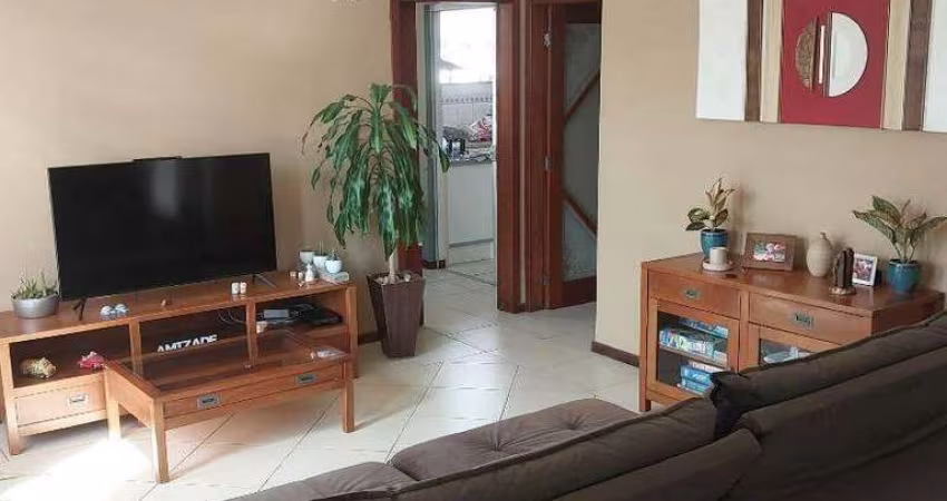Casa para venda de 3 quartos com garagem bem localizada em Florianópolis, região continental, Jardim Atlântico
