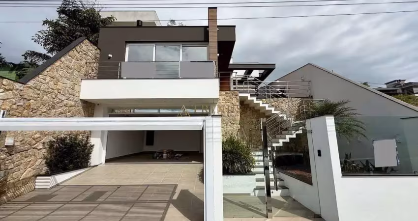 Casa com 3 quartos à venda na Rua Jarí, 107, Pedra Branca, Palhoça