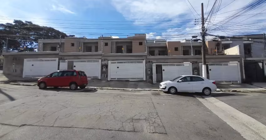 Sobrados Novos em Fase de Acabamento - Ao lado do Centro Comercial da VIla Ré, e Apenas 8 minutos para Estação do Metrô