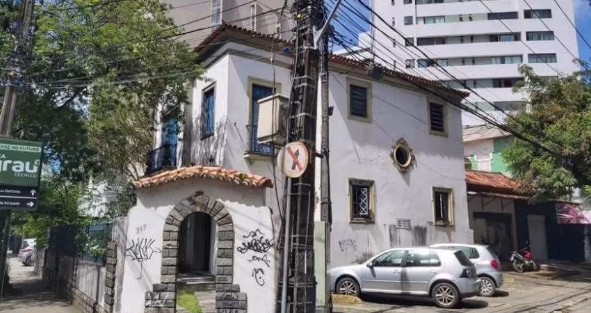 Casa para aluguel tem 340 metros quadrados com 7 salas em Graças - Recife - PE