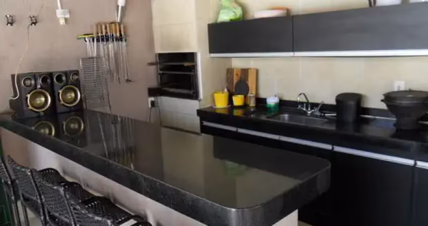 CASA EM BOSQUE DA SAÚDE