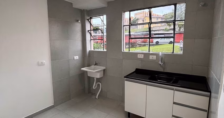 Apto reformado no Barreirinha, 2 quartos, face norte e vista verde!