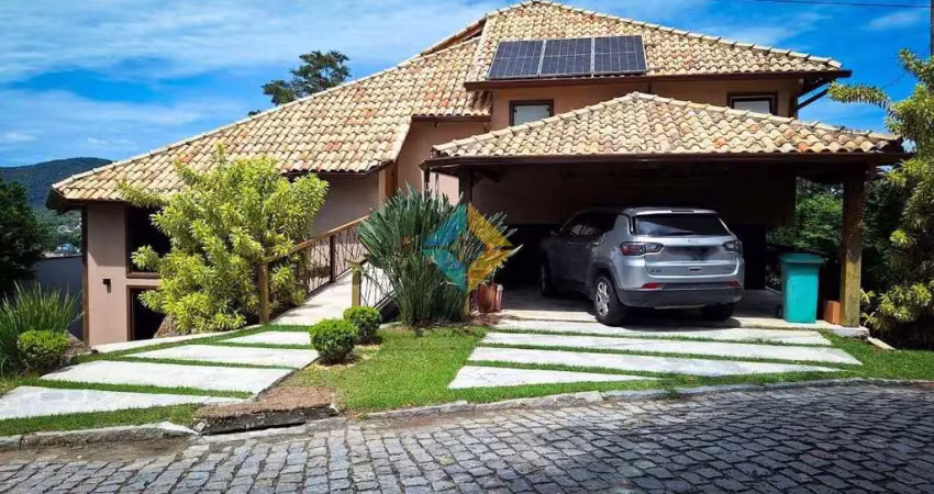 Casa com 3 dorms, Itaipu, Niterói - R$ 2.5 mi, Cod: 776