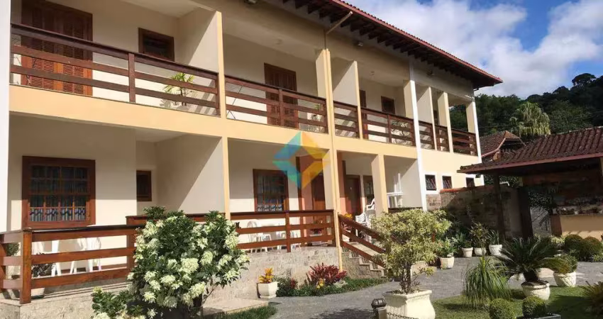 Conjunto Comercial com 14 quartos, São Pedro da Serra, Nova Friburgo - R$ 3 mi, Cod: 1590